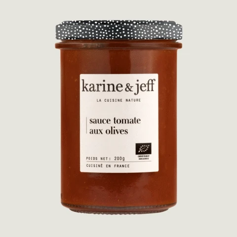 Molho de tomate com azeitonas